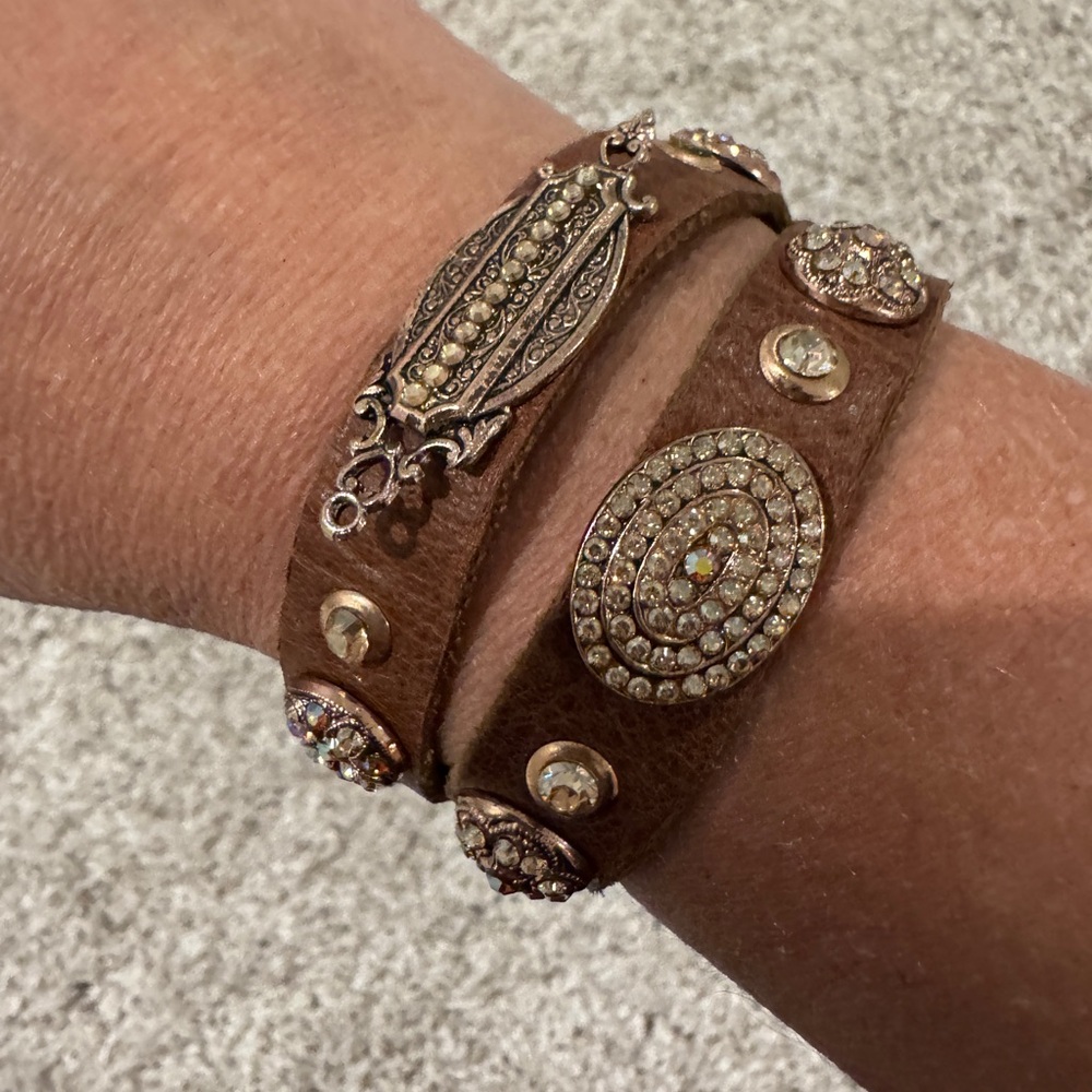 Genuine leather wrap bracelet with Swarovski crystals